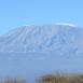 Preciosa imagen del Monte Kilimanjaro despejado de nubes